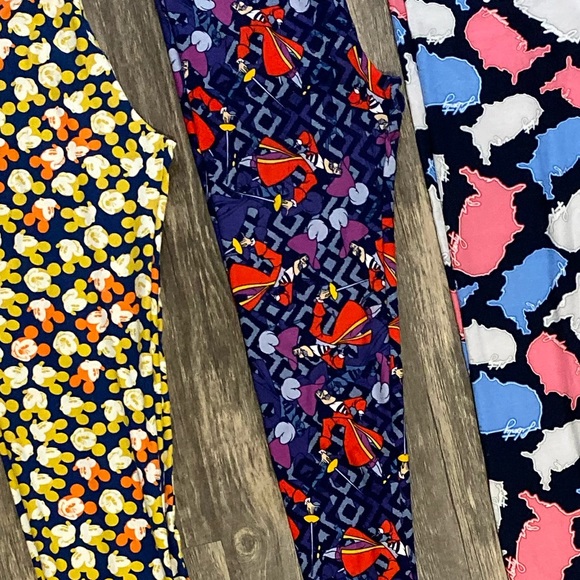 Lot of 3 Lularoe Disney/Americana Leggings - Picture 2 of 3
